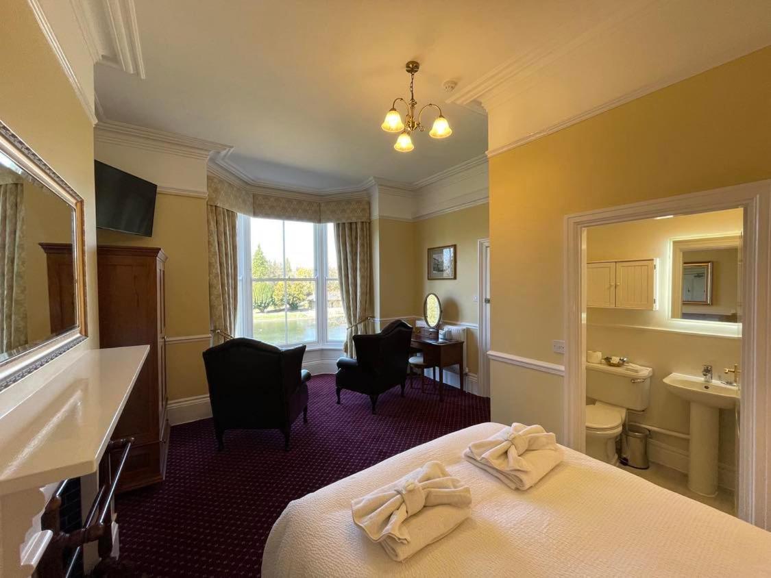 Roseleigh Hotel Бъкстън Екстериор снимка