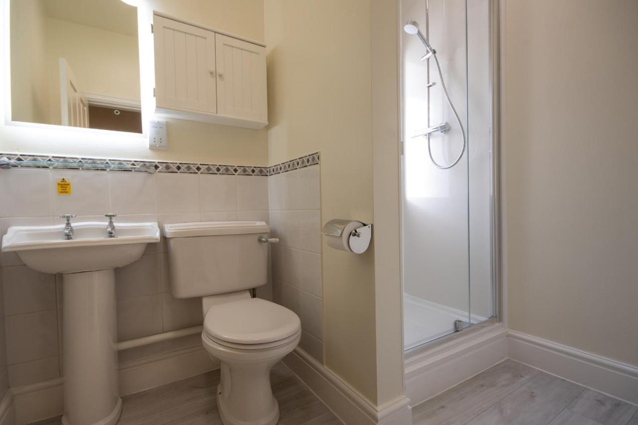 Roseleigh Hotel Бъкстън Екстериор снимка